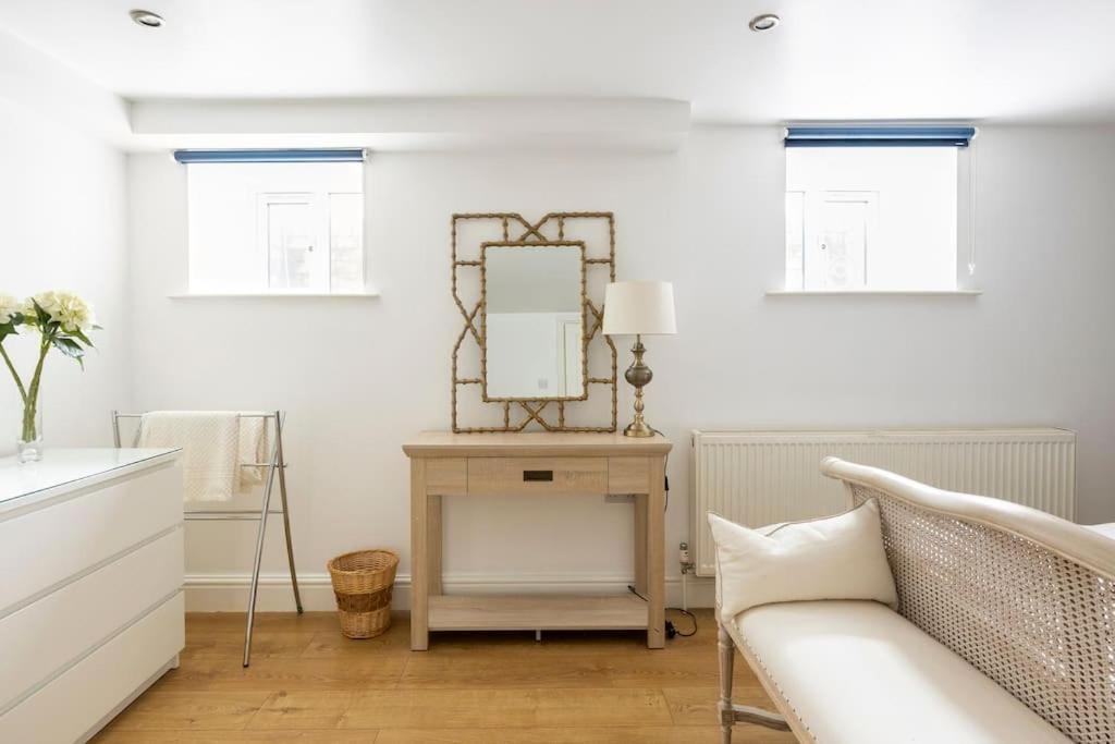 קמברלי 2 Double Bedroom Large Modern Self Contained Apartment Free Parking מראה חיצוני תמונה